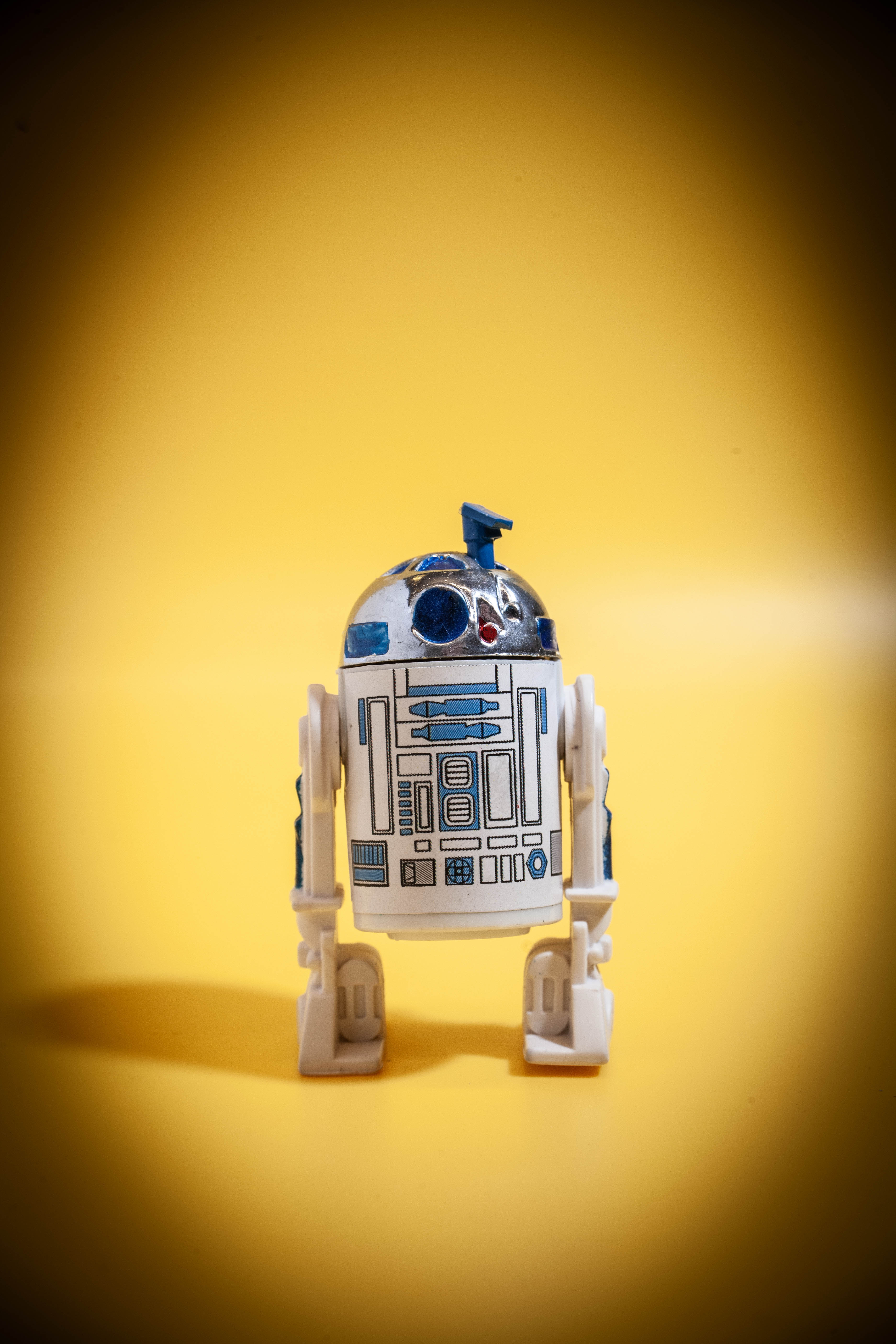 R2-D2 Bespin figure
